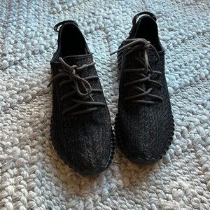 Black w grey Yeezy boost sneakers
